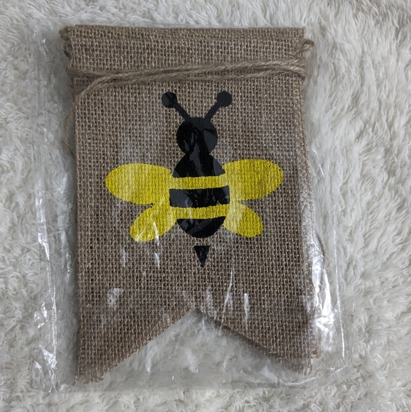 Burlap First Birthday Party Banner. Bumble Bee Theme. NWOT. - Picture 7 of 10